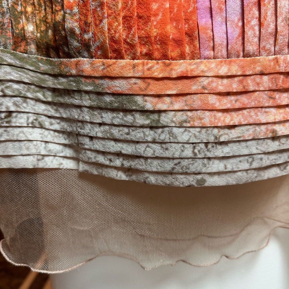 Akris 100% Silk Art Pleated Dress | Made in Switzerland | Luxury Designer - Picture 4 of 14